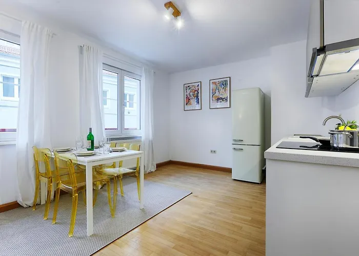 Homie Karmeliten *